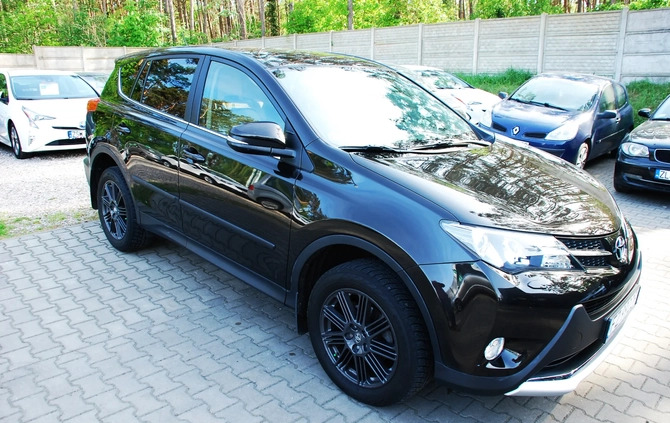 Toyota RAV4 cena 87820 przebieg: 98000, rok produkcji 2015 z Bobolice małe 781